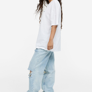 Camisetas gráficas con logo personalizado OEM, de algodón, corte holgado, hombros ligeramente caídos, camiseta básica de marca, camiseta lisa para mujer, camiseta oversize. - Product Image 2
