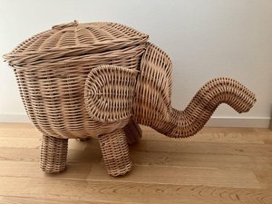 El diseño más hermoso: una cesta de almacenamiento de juguetes con forma de elefante para bebés, una cesta de almacenamiento para bebés hecha de ratán natural tejido. - Product Image 3