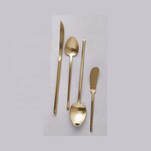 Cubiertos de pulido de espejo chapado en oro con mango único, conjunto de cubiertos de lujo de aspecto moderno para boda - Product Image 1