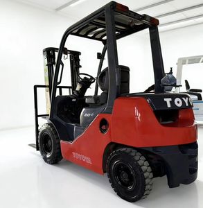 รถยกดีเซลญี่ปุ่นมือสอง 2 ตัน ขับเคลื่อน 4 ล้อ ความยาวงา 1200 มม. ความกว้าง 500 มม. เครื่องยนต์โตโยต้า 8F เกียร์ มอเตอร์ แบริ่ง นำเข้า - Product Image 3