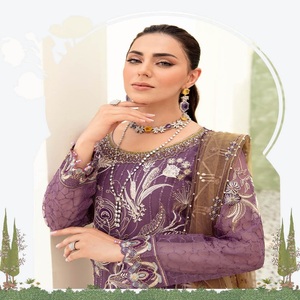 Eid Dresses Heavy Party Dresses pour femmes avec organza brodé Trois pièces Punjabi Costumes par Ramsha Vol M-9 Long Maxi Frock - Product Image 4