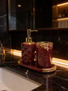 Ensemble de salle de bain en résine bordeaux et or, distributeur de savon avec plateau, décoration de luxe pour la vanité, cadeau pour la fête des mères, cadeau de pendaison de crémaillère pour elle - Product Image 4