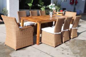 Ensemble de salle à manger d'extérieur de luxe PRCF-013 2026 en osier - Mobilier de jardin en rotin résistant aux intempéries avec table en teck et 8 chaises - Product Image 3