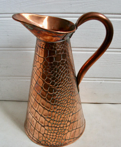 Carafe à eau en cuivre pur faite à la main, motif crocodile gaufré vintage, carafes pour la maison, le restaurant, l'hôtel, carafe en cuivre - Product Image 1