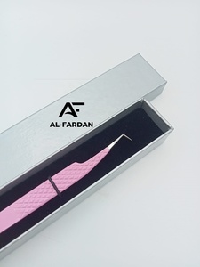 Pince à cils pour extensions de cils, angle 90 degrés, couleur rose, avec motif poupée au bas, pince à cils volume avec boîtes cartonnées - Product Image 6