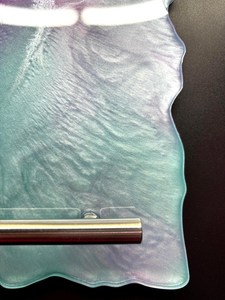 Plateau de service en résine rose pastel et bleu avec poignées, plateau moderne en résine, émail coloré fait main, couleur personnalisée pour la décoration - Product Image 5