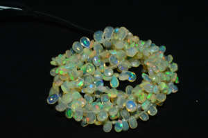 Venta al por mayor de piedra de ópalo etíope natural, piedra en forma de pera, lote personalizado de cuentas facetadas, fabricación de joyas de piedra, hebras etíopes, cuentas - Product Image 2