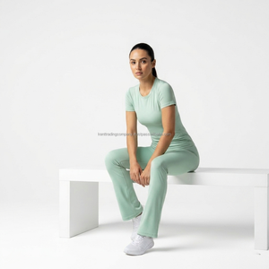Conjunto de Yoga para Mujer 2026 de Moda: Leggings Acampanados y Top de Manga Corta, Ajuste Delgado, Ropa de Gimnasio, Cintura Alta, Estilo Bootcut para Entrenamiento - Product Image 6