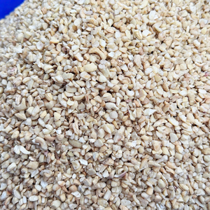 Noix de cajou vietnamiennes de première qualité, céréales de cajou Kaju SANTIGO, certifiées ISO, HACCP, cajou cassé - Product Image 1