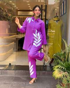 Conjunto de Dos Piezas de Algodón Premium para Mujer con Bordado Aari Fino y Tela Suave - Product Image 4