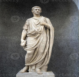 Statue de Bouddha méditant en marbre blanc monumentale, sur fond de ciel bleu vif, disponible à prix de gros. - Product Image 4