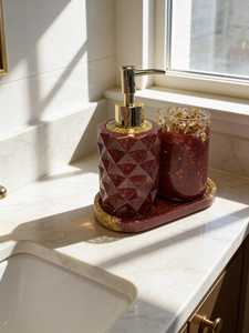 Ensemble de salle de bain en résine bordeaux et or, distributeur de savon avec plateau, décoration de luxe pour la vanité, cadeau pour la fête des mères, cadeau de pendaison de crémaillère pour elle - Product Image 5