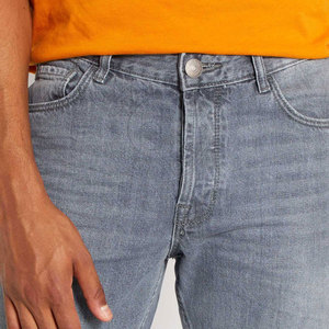 Jean élégant pour homme, idéal pour un style décontracté et urbain, design confortable pour les tenues quotidiennes et les voyages. - Product Image 5