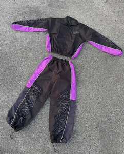 Conjunto Deportivo Cortavientos Reflectante de 3m Personalizado, 2 Piezas, Chaqueta Ligera de Nailon y Pantalones Deportivos de Nailon - Product Image 1