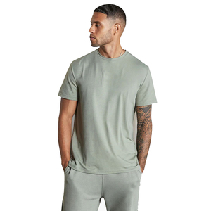 Ensemble 2 pièces d'été décontracté et respirant pour homme ELEGANT CORPORATION : T-shirt à manches courtes et short en polyester/coton - Product Image 3