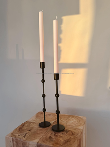 Ensemble de deux porte-bougies décoratifs en fer, sphères métalliques modernes, faits à la main, écologiques, pour la décoration de la maison - Product Image 3