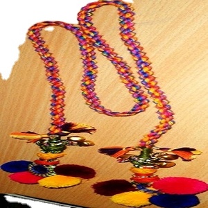 พวงกุญแจพู่ทำด้วยมือโบฮีเมียนผ้าฝ้ายหลายชั้น - Product Image 2