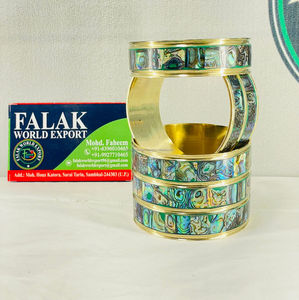 Brazaletes de Concha de Nácar Pintados Ecológicos de Gran Tamaño a Bajo Precio, Brazalete Auténtico con Temática Animal Moderna, Coleccionable de Arte de Lujo - Product Image 2