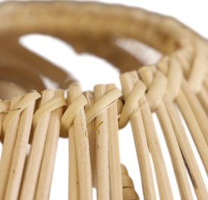 Lampe de table en rotin naturel, abat-jour en forme de cocon tissé à la main, lampe de sol rustique en osier avec pieds pour la décoration de la chambre à coucher et du salon - Product Image 4