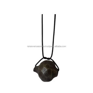 Collier pendentif en métal de fer de qualité supérieure avec design martelé Cadeau parfait pour elle et lui à des prix compétitifs - Product Image 6
