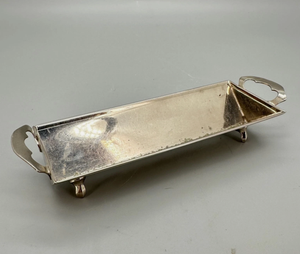 ถาดเงินโบราณทรงสี่เหลี่ยมแบบมีหูจับ รุ่น Gilded Age สำหรับใส่ขนมปังหรือของใช้ส่วนตัว - Product Image 2