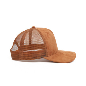 Gorra de béisbol estructurada de 5 paneles de gamuza vegana verde oliva lisa al por mayor con logotipo bordado personalizado para hombre con cierre snapback - Product Image 1