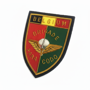 Écussons de blazer personnalisés haut de gamme brodés à la main en fil bouillon, broderie 3D avec logo pour uniformes - Product Image 2