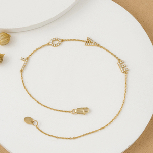 Brazalete con Corazón en Forma de Diamante, Oro Sólido de 14K, Joyería Minimalista y Elegante, Regalo Personalizado para Mujer, Cumpleaños, Aniversario, Uso Diario - Product Image 1