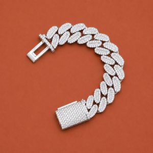 Bracelet gourmette cubaine de luxe en argent et moissanite, serti de diamants, avec maillons ovales, style hip-hop, avec fermoir boîte premium pour homme - Product Image 1