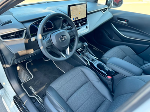 Toyota Corolla 2.0L Teamplayer Hatchback LED Tailgate Automatic Petrol Compact Car Left Hand Drive Export Quality - Product Image 6