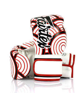 ถุงมือชกมวยไทย Fairtex คุณภาพสูง สำหรับมืออาชีพ MMA มวยไทย น้ำหนักเบา ระบายอากาศได้ดี หนังแท้ ปิดนิ้วเต็มรูปแบบ ปรับขนาดได้ - Product Image 1