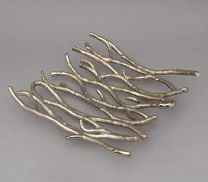 Plateau décoratif en métal contemporain au design intemporel, forme irrégulière, inspiré des plantes, fait main, pièce unique - Product Image 6