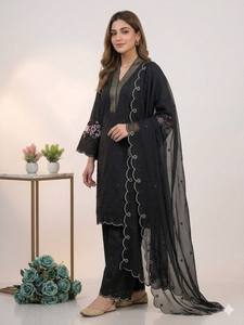 Conjunto de Kurta y Palazzo de Diseño para Mujer, Mal Chanderi, con Palazzo de Seda Romana Bordada - Product Image 5