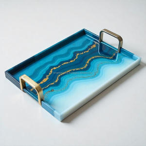 Bandeja de resina con Acabado brillante con diseño ondulado Diseño único hecho a mano para mesas de centro y áreas de comedor elegantes - Product Image 5