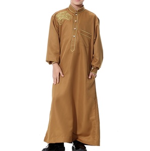 Túnica informal negra para hombre, de una pieza, manga larga, ropa tradicional musulmana, cuello redondo, largo hasta el tobillo, 100% algodón, estilo Dubai. - Product Image 3