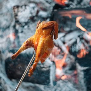 Spiedini per Hot Dog da 32 Pollici, Resistenti, per Arrosto e Marshmallow, Confezione da 4, per Falò e Braciere, Utensile da Campeggio - Product Image 3