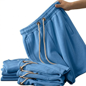 Shorts décontractés pour homme avec logo personnalisé, 100 % coton, taille mi-haute, fermeture à cordon, en toile douce et respirante de haute qualité - Product Image 1