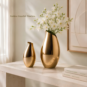 Vase en aluminium moderne de luxe, durable, finition mate dorée métallique, forme sculpturale, silhouette incurvée, ouverture angulaire, élégant pour la table - Product Image 4