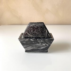 Ensemble de six sous-verres en marbre gris, blanc et noir faits à la main avec support, décoration de table de luxe - Product Image 2