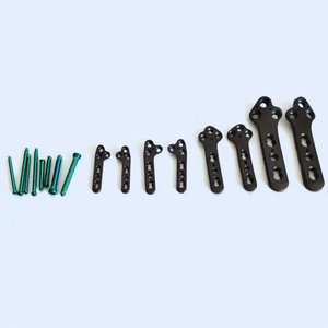 Kit de tornillos y placas óseas ortopédicas veterinarias ajustables para fijación quirúrgica en todo tipo de animales, reutilizable - Product Image 4