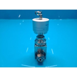 Vanne à diaphragme manuelle FUJIKIN 316L 480003, utilisée comme pièce détachée pour équipement semi-conducteur Legacy - Product Image 4