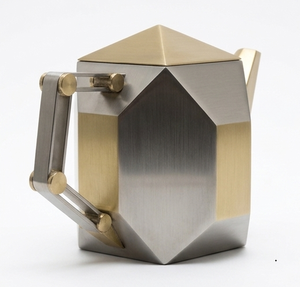 Modern Geometric <b>Stainless</b> <b>Steel</b> <b>Teapot</b> with Brass Accents and Heat Resisting Design - Product Image 4