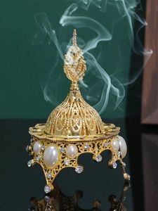 Brûleur d'encens en métal doré avec perles et cristaux pour les distributeurs en gros, les magasins de détail, les temples, les spas, les studios de yoga - Product Image 1