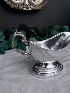 Elegante Salsera Metálica para Buffet, Ideal para Equipamiento de Catering - Product Image 2