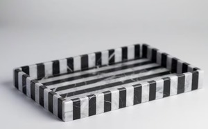 Plateau en résine design pour la décoration de la maison, l'organisation de la table, la présentation, avec motif artistique et surface lisse - Product Image 2