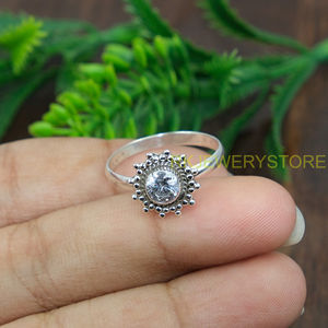 แหวนพลอยบลูโทปาซ แหวนเงินแท้ 925 แหวนหินสีฟ้า แหวนหมั้นสำหรับผู้หญิง ของขวัญคริสต์มาส เครื่องประดับสำหรับ - Product Image 2