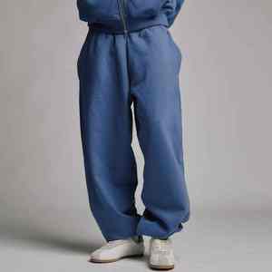 Jeans de Mezclilla Sólidos, Rectos, Oscuros, Casuales y Transpirables para Hombre, Venta al Por Mayor Directa de Fábrica, con Bordado, para Verano, Otoño e Invierno - Product Image 1