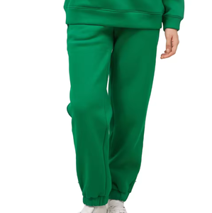 ชุดวอร์มมีฮู้ดสีพื้นสำหรับผู้ชาย – ชุดเสื้อสเวตเชิ้ตและกางเกงจ็อกเกอร์แบบเรียบพร้อมโลโก้สั่งทำ ชุดลำลองสำหรับเล่นกีฬาแบบสองชิ้น - Product Image 6