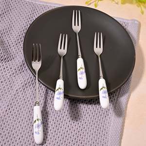 Fourchettes à dessert en céramique motif marguerites écologiques (lot de 4) – Ustensiles métalliques jetables mignons pour la maison - Product Image 3