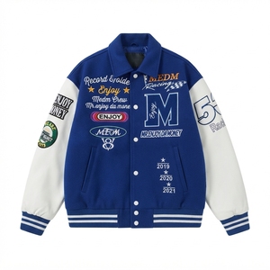 Chaqueta Varsity Unisex Acolchada con Letras Bordadas Personalizadas, Cortavientos con Capucha, Mezcla de Poliéster/Algodón para Invierno, Cierre de un Botón, Cuello Mao - Product Image 6